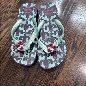 Havaianas Women’s Flip Flops with Heart and Dog Design 7/8